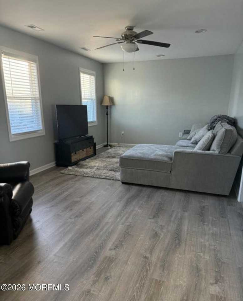 40 Bay Shore Dr Unit B - Photo 2 of 9