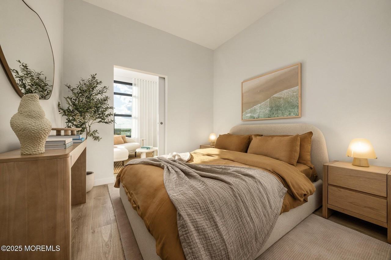 1150 Kingsley St Apt 315 - Photo 3 of 8