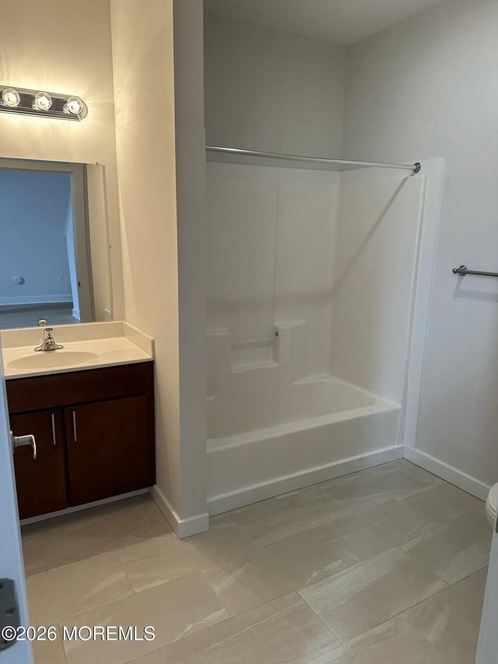 234 1st St Unit 101 - Photo 4 of 7