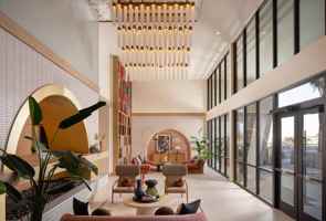 featured image of 835 W Rio Salado Pkwy