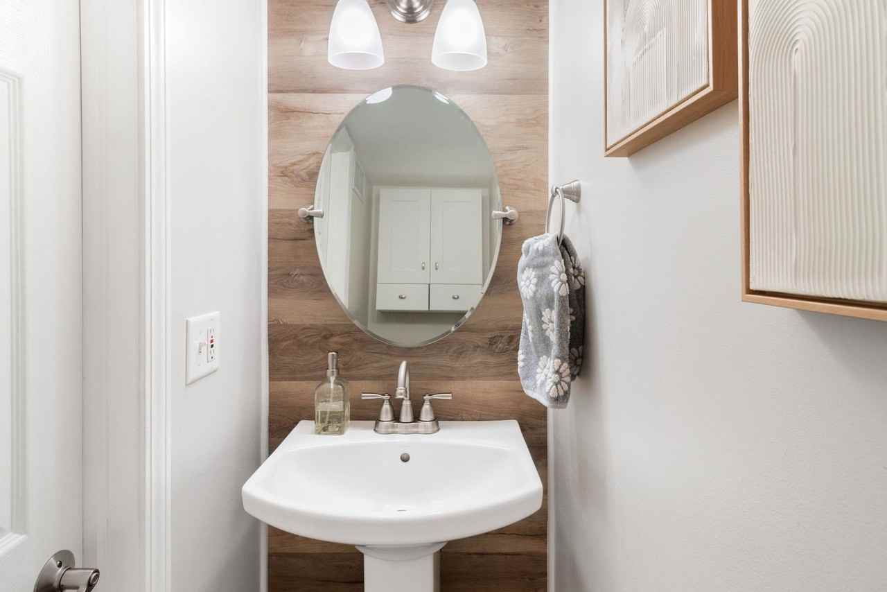 986 Four Seasons Blvd Unit 986 - Photo 7 of 14