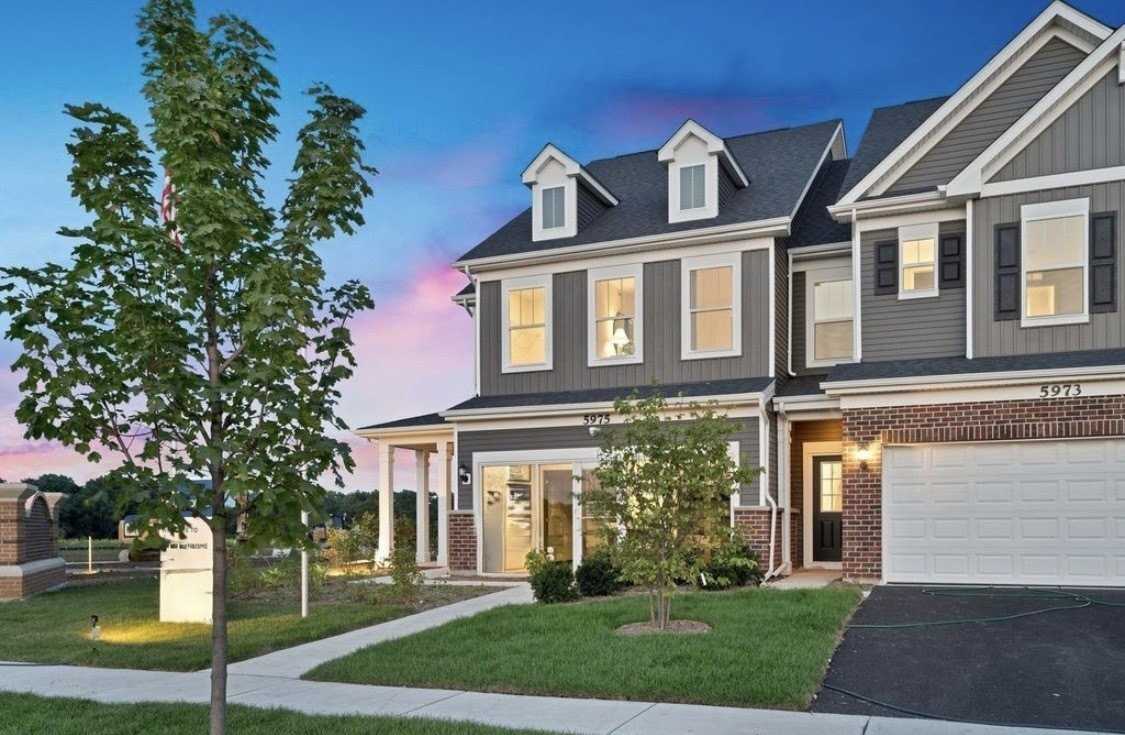 2256 Horseshoe Cir Unit 9104 - Photo 2 of 14