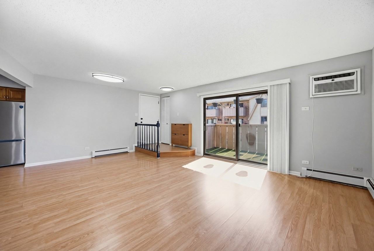 13 Cedar Ct Apt 5 - Photo 5 of 21