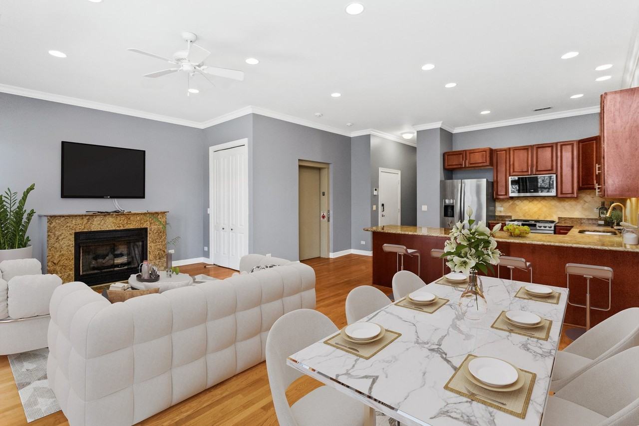 3228 N Sheffield Ave Apt 2 - Photo 3 of 8