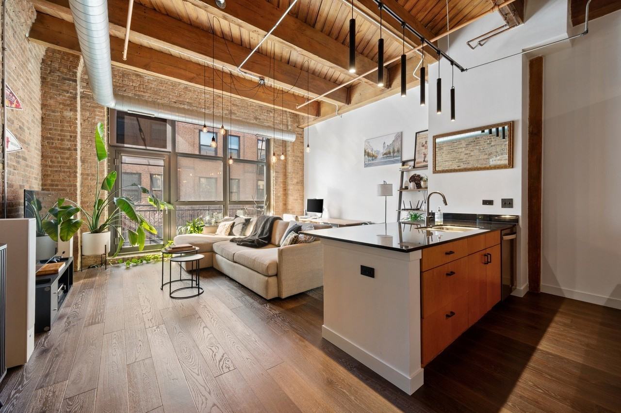 1040 W Adams St Unit 347 - Photo 4 of 31