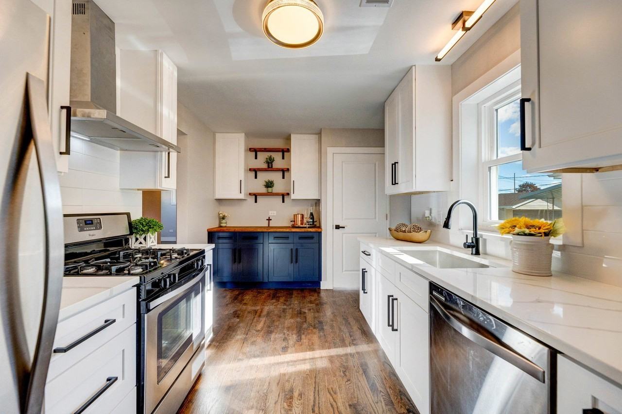 4856 Wick Dr - Photo 4 of 31