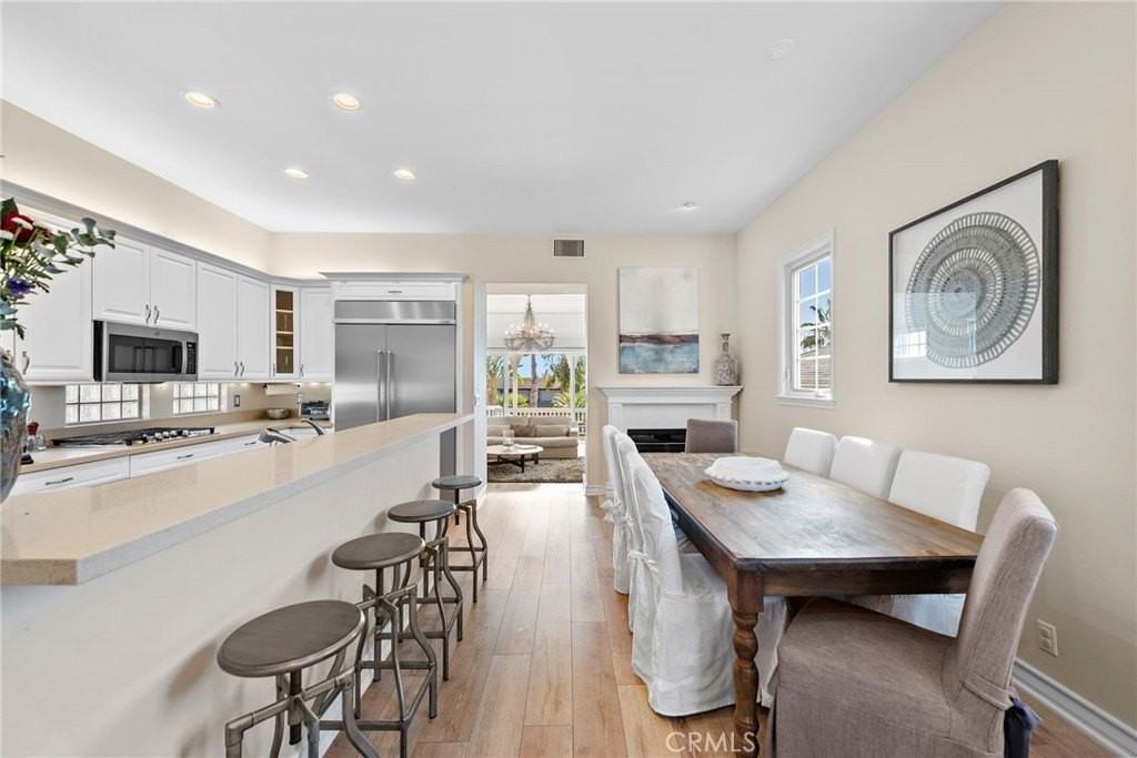 438 3rd St - Photo 5 of 30