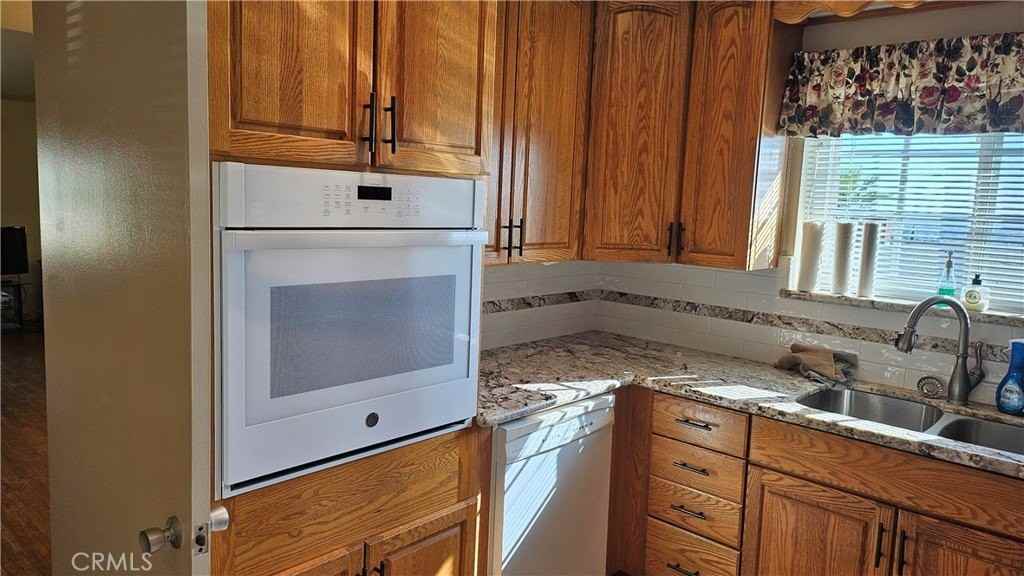 824 N 16th St - Photo 7 of 21