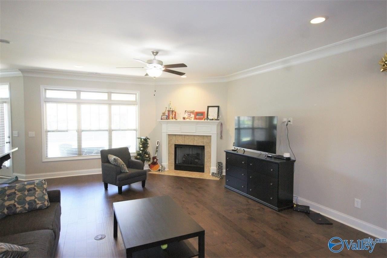 196 Fernbridge Blvd - Photo 3 of 49