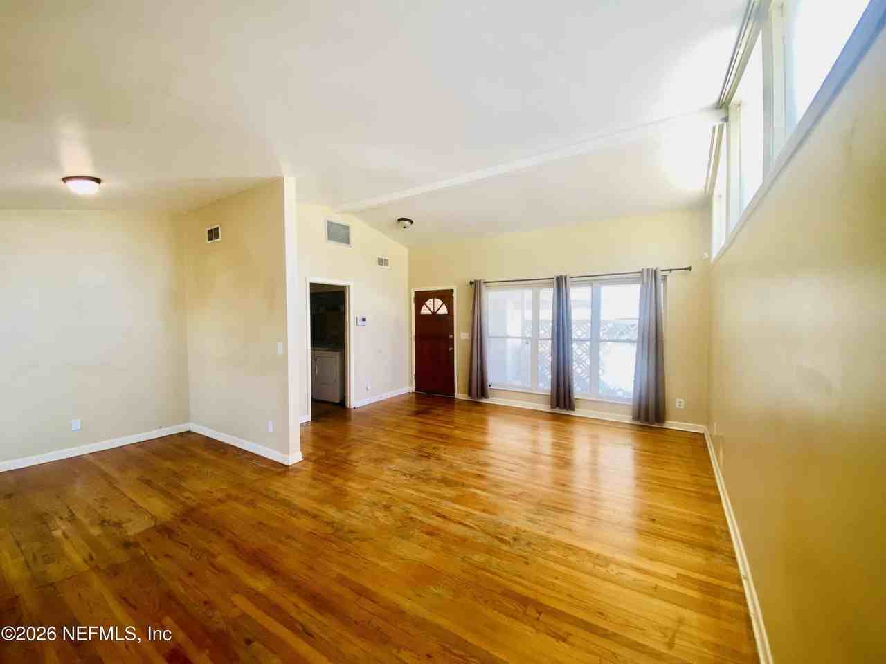 8469 San Clemente Dr - Photo 2 of 17