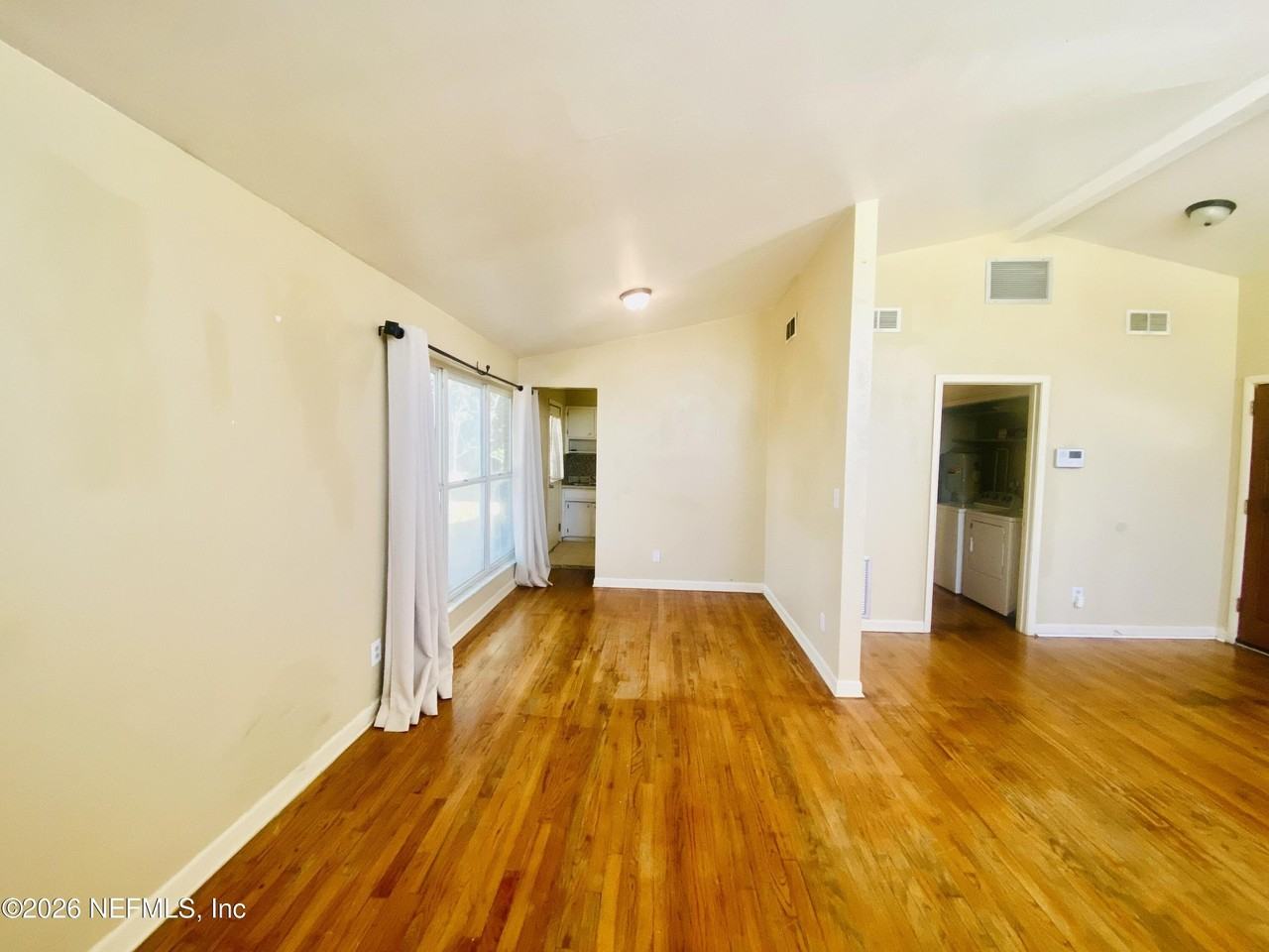 8469 San Clemente Dr - Photo 3 of 17