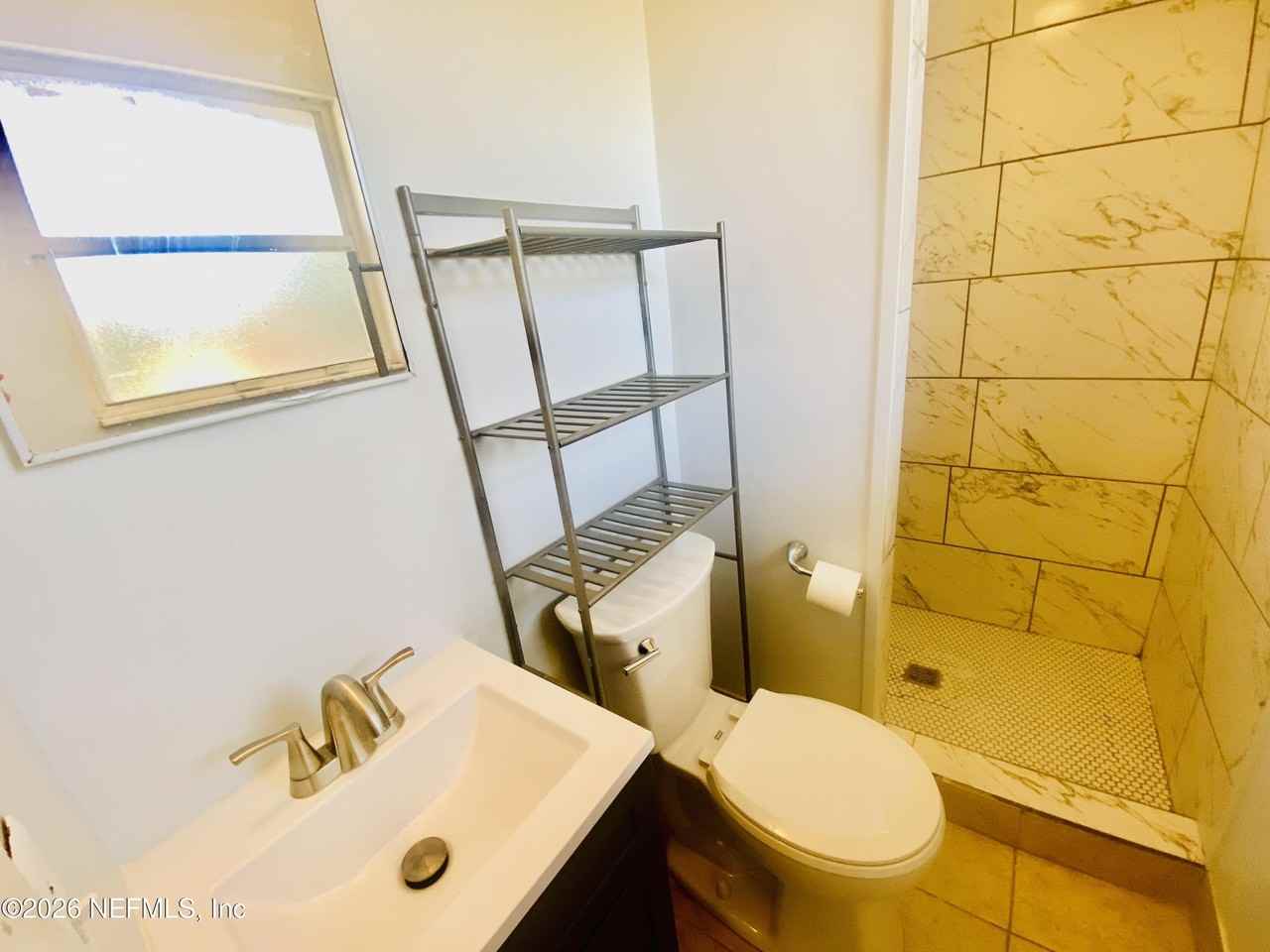 8469 San Clemente Dr - Photo 7 of 17