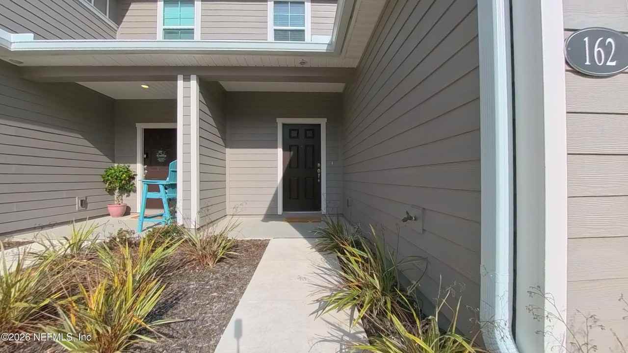162 Beach Palm Ct - Photo 2 of 35