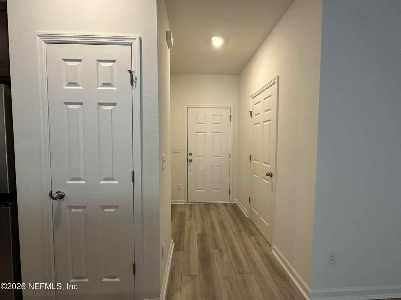 162 Beach Palm Ct - Photo 3 of 35