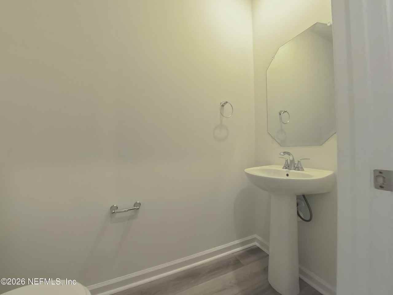 162 Beach Palm Ct - Photo 4 of 35