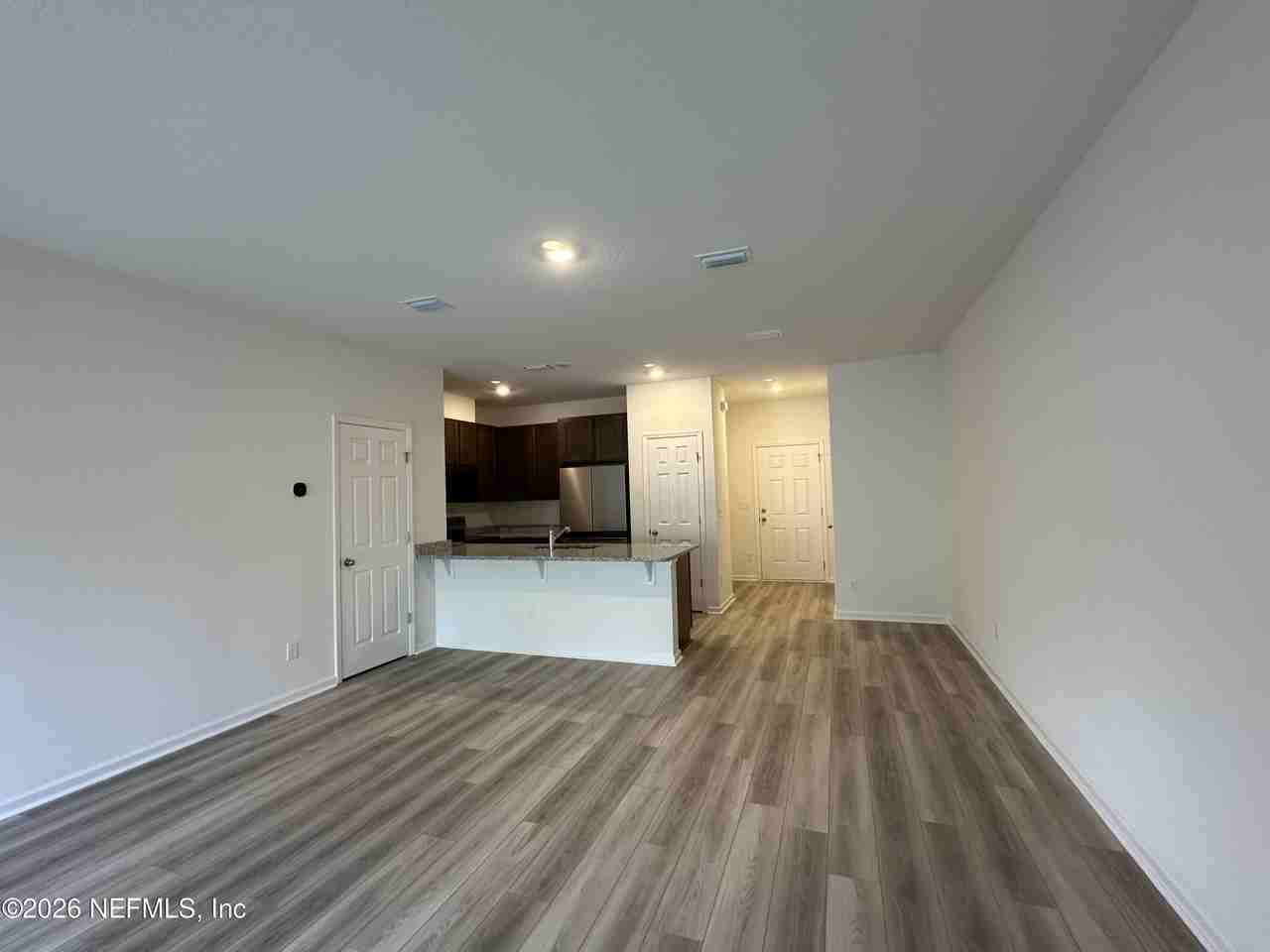 162 Beach Palm Ct - Photo 5 of 35