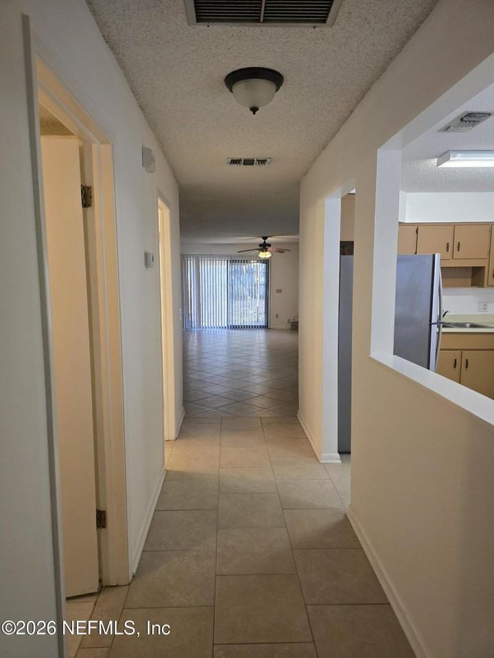 4422 Winderbrook Ct - Photo 4 of 23