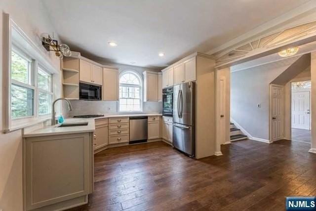 92 Highwood Ave - Photo 6 of 46