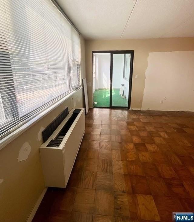 250 Gorge Rd - Photo 5 of 24