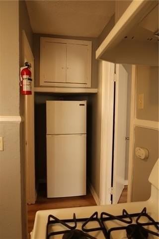 625 Fried St - Photo 6 of 10