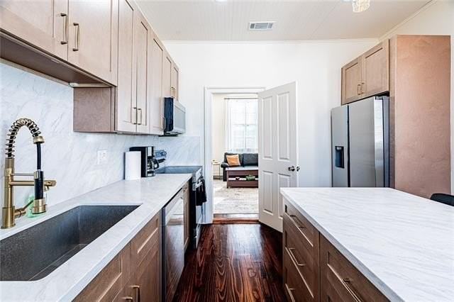 3027 Saint Claude Ave #B - Photo 5 of 17