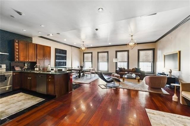 713 Camp St #400 - Photo 3 of 15