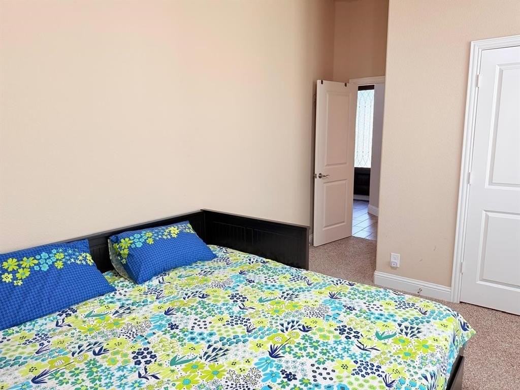 812 Blue Yucca Ln - Photo 5 of 40