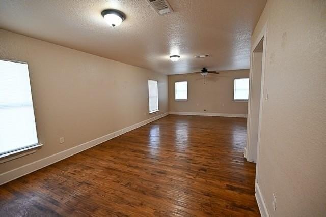 1176 County Road 3141 - Photo 3 of 9