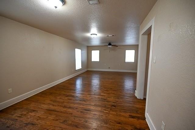 1176 County Road 3141 - Photo 7 of 9