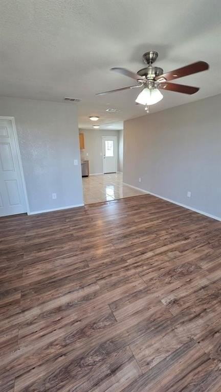 600 Pacific St E - Photo 5 of 21