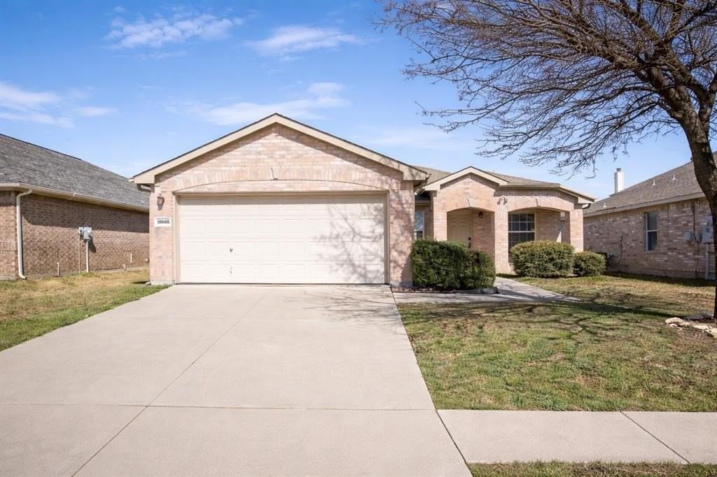 10008 Cougar Trl - Photo 2 of 7