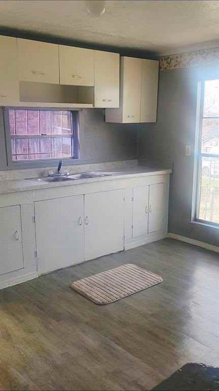 2530 Camel Ct - Photo 4 of 15