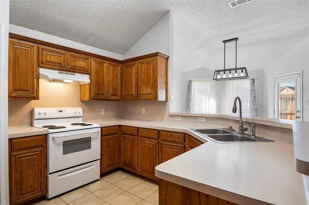 4914 Brazoswood Cir - Photo 7 of 39