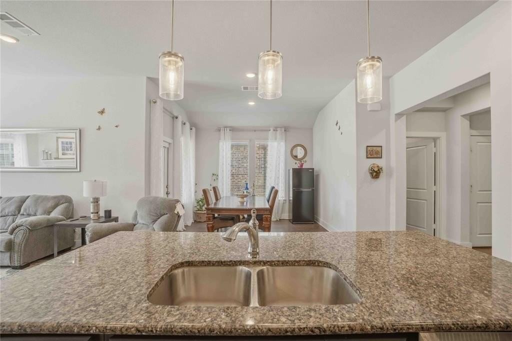 9336 Loggerhead Way - Photo 6 of 40