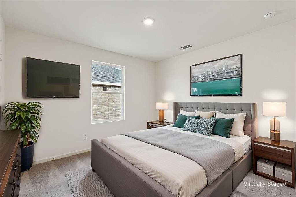 14119 Donahue St - Photo 4 of 17