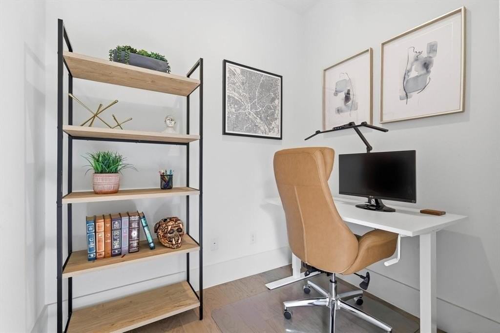 6022 Lewis St #101 - Photo 4 of 38