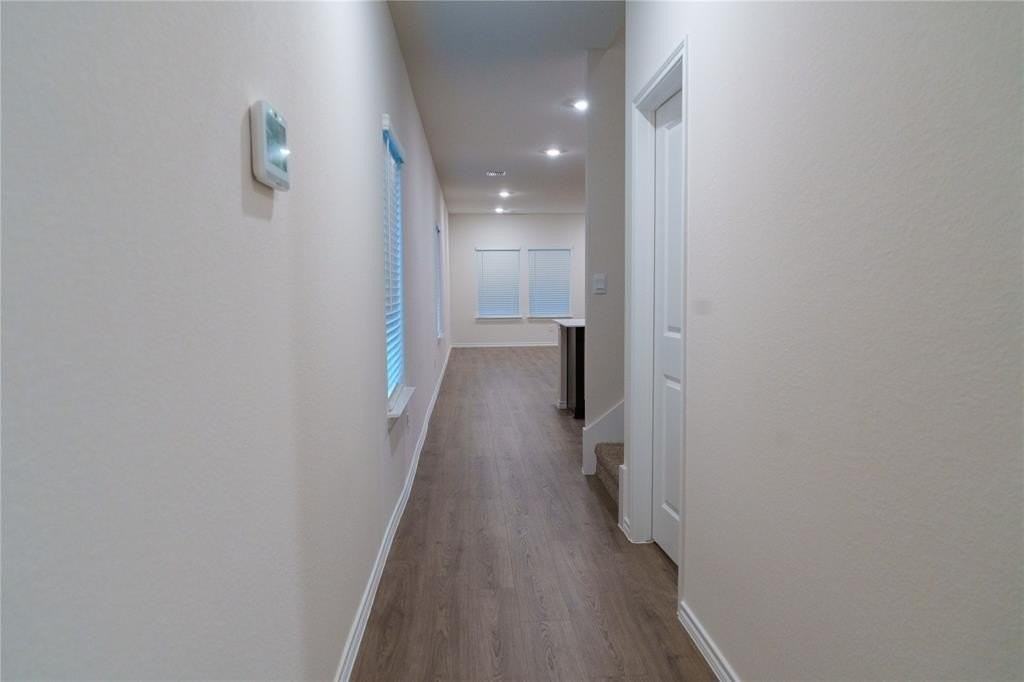 929 Jefferson Way - Photo 2 of 31