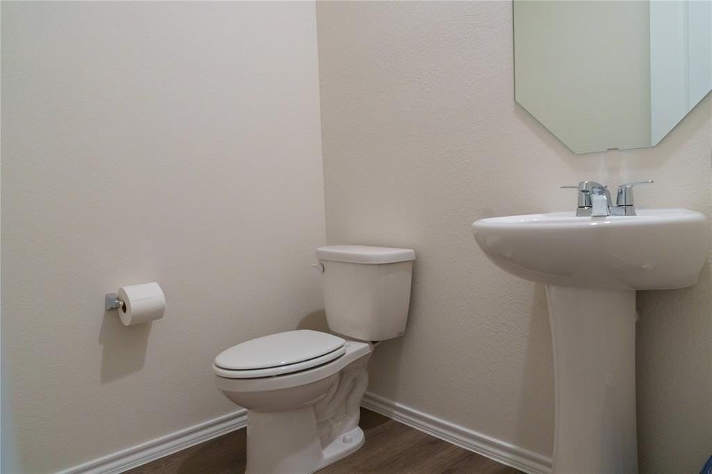 929 Jefferson Way - Photo 4 of 31