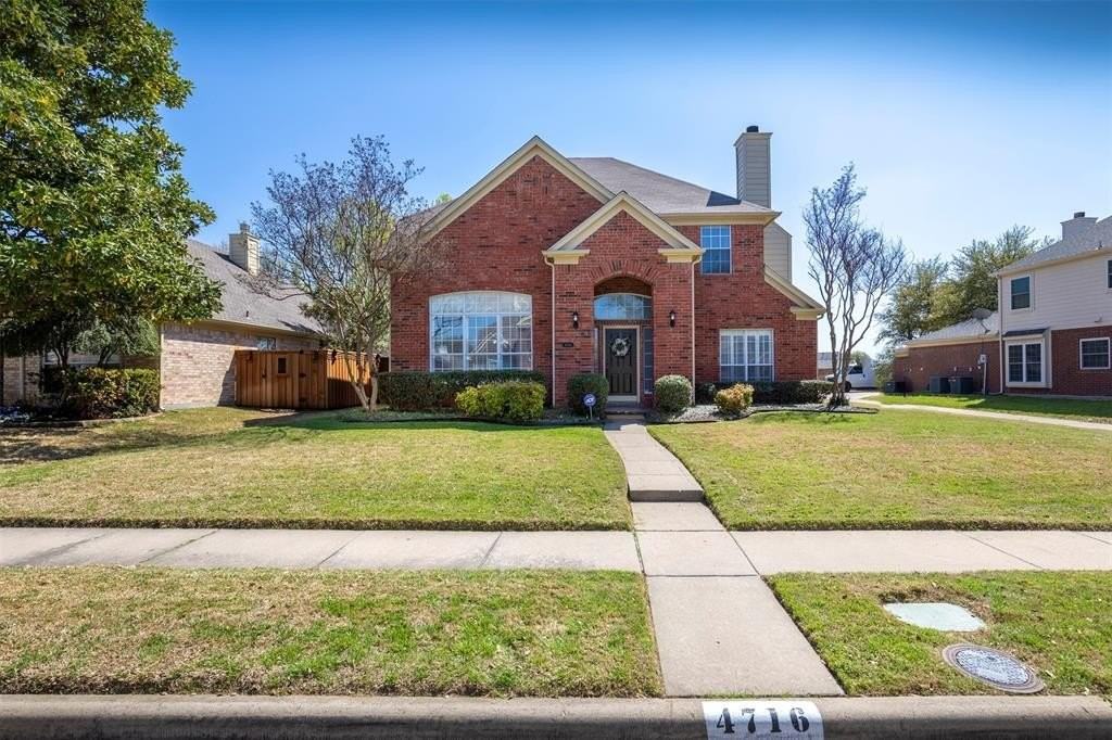 4716 Bear Run Dr - Photo 3 of 40