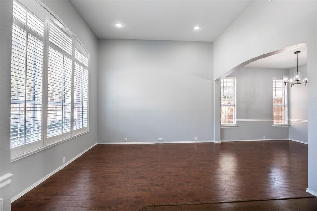 4716 Bear Run Dr - Photo 5 of 40