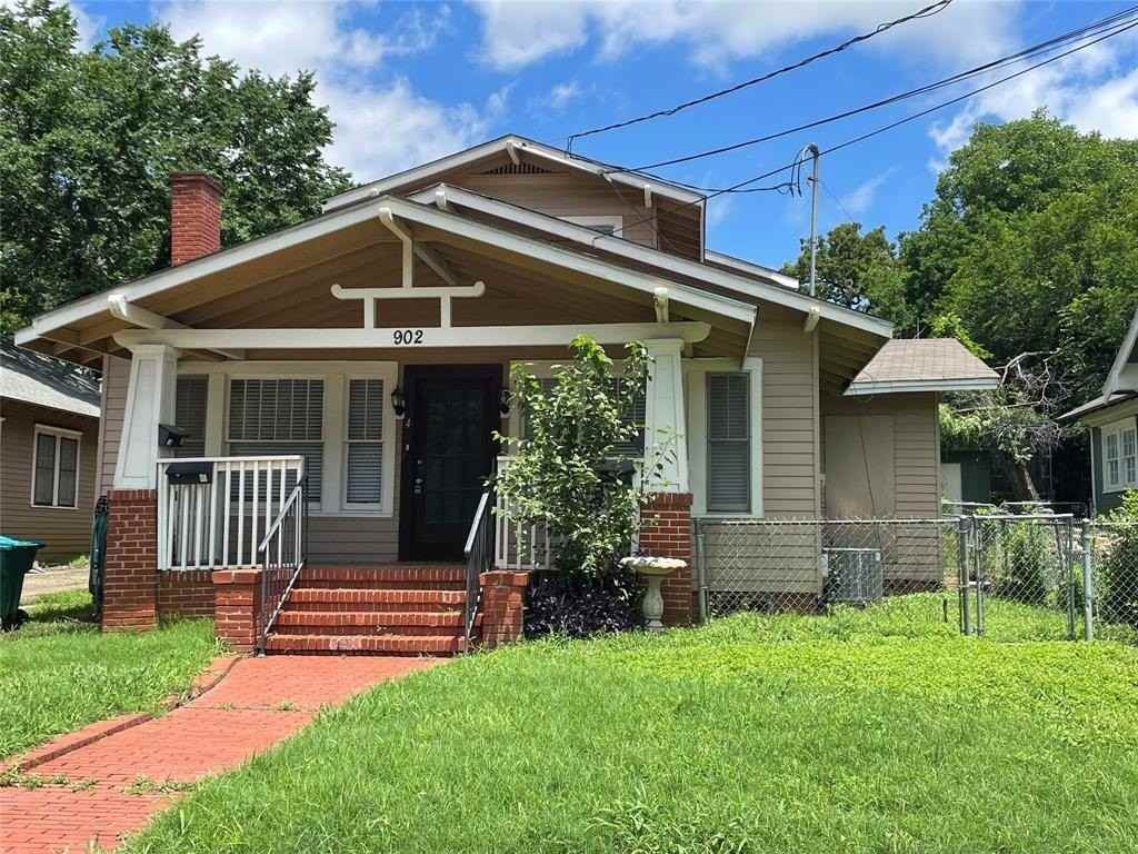 902 W Hickory St #3 - Photo 2 of 9