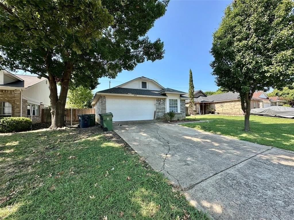 1416 Woodfern Dr - Photo 3 of 21