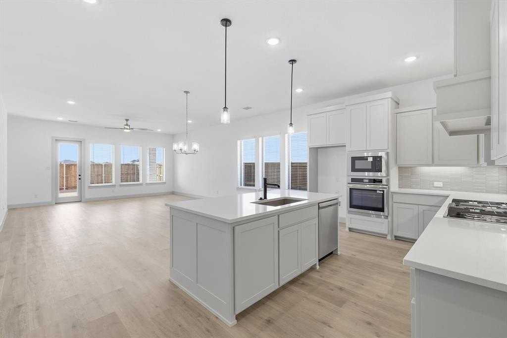 1717 Blue Sage Ct - Photo 6 of 35