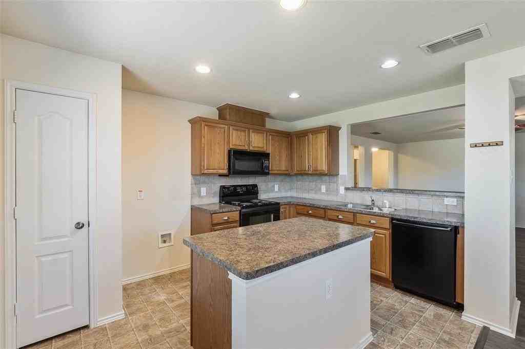 3917 Mantis St - Photo 2 of 22