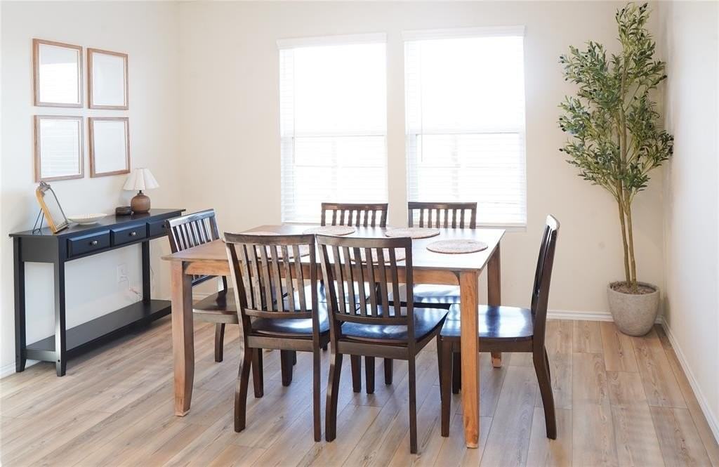 4604 Benham Dr - Photo 4 of 17