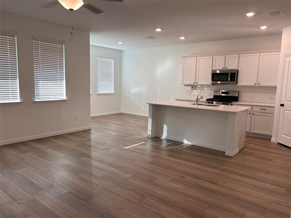 3204 Goose Ln - Photo 3 of 18