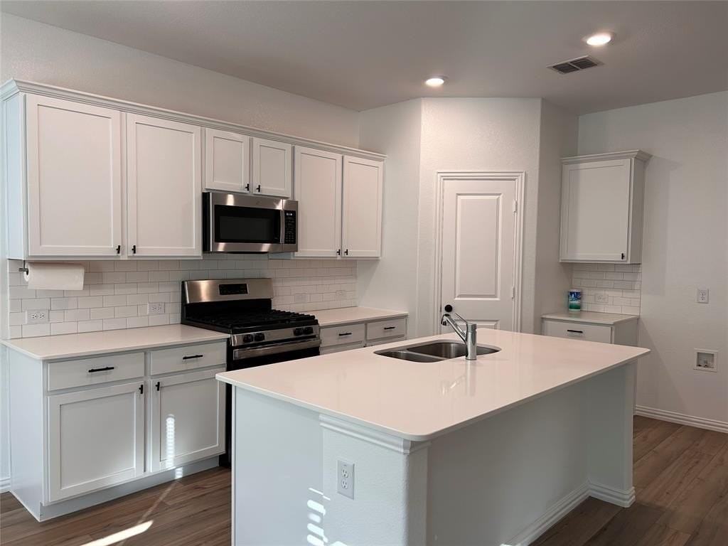 3204 Goose Ln - Photo 4 of 18