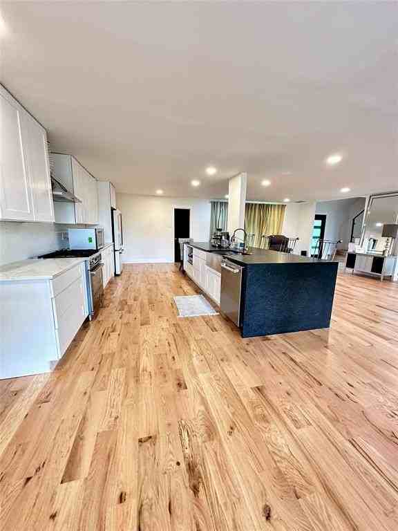 7806 Rolling Acres Dr - Photo 7 of 24