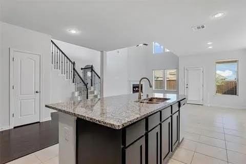 1719 Indigo Creek Ln - Photo 6 of 38