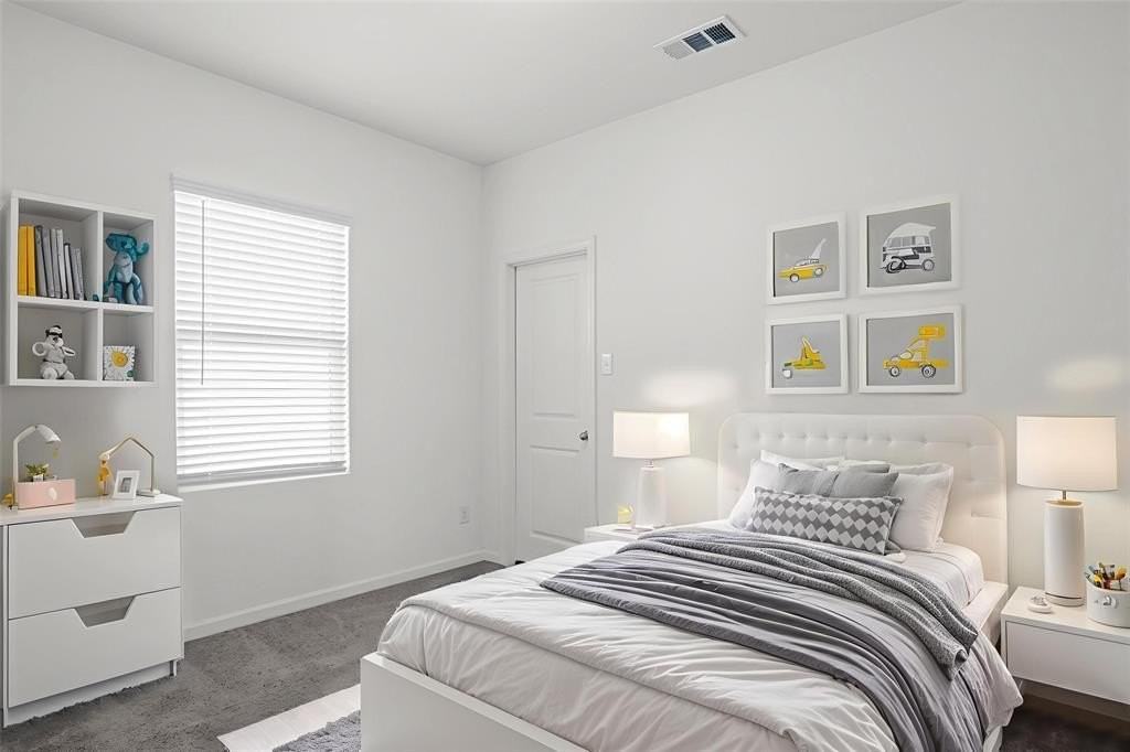 313 Madison Way - Photo 5 of 30